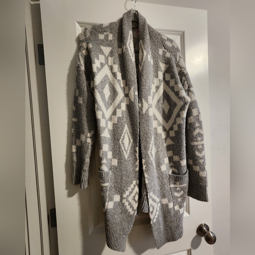 Cozy Gray and Cream Geometric Cardigan